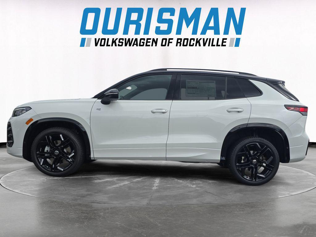 new 2025 Volkswagen Tiguan car, priced at $33,167