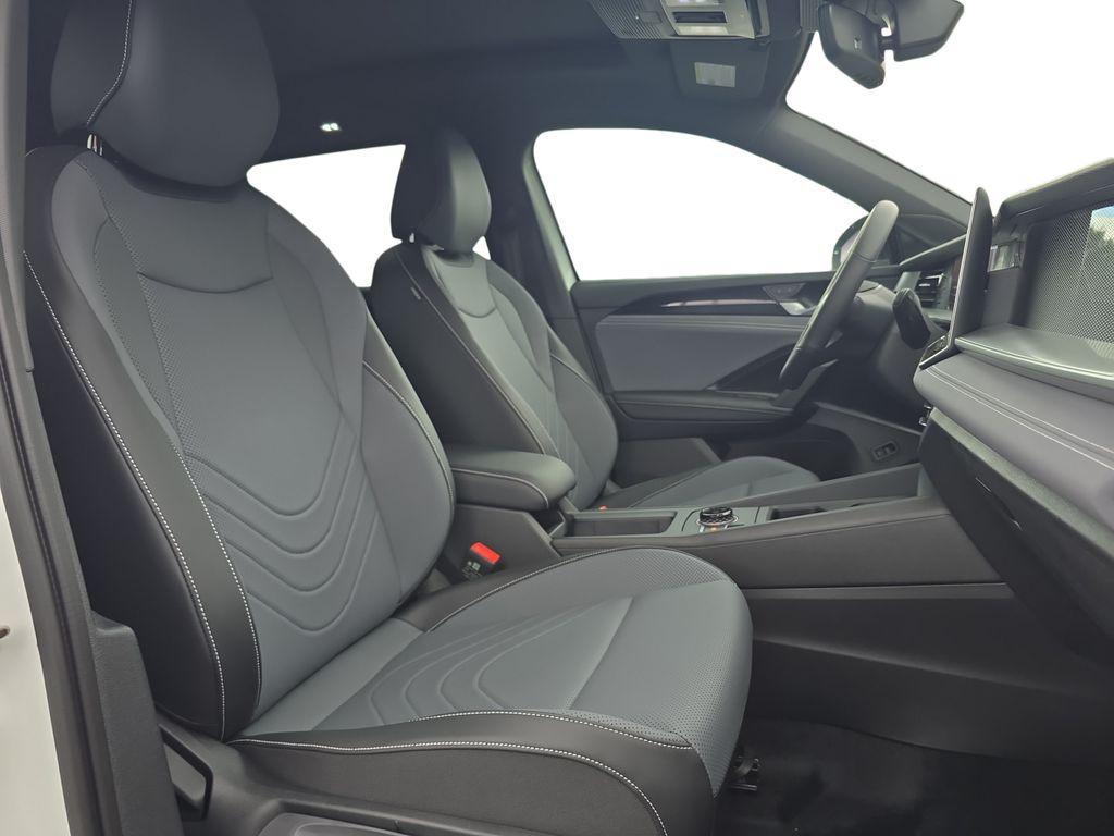 new 2025 Volkswagen Tiguan car, priced at $33,167