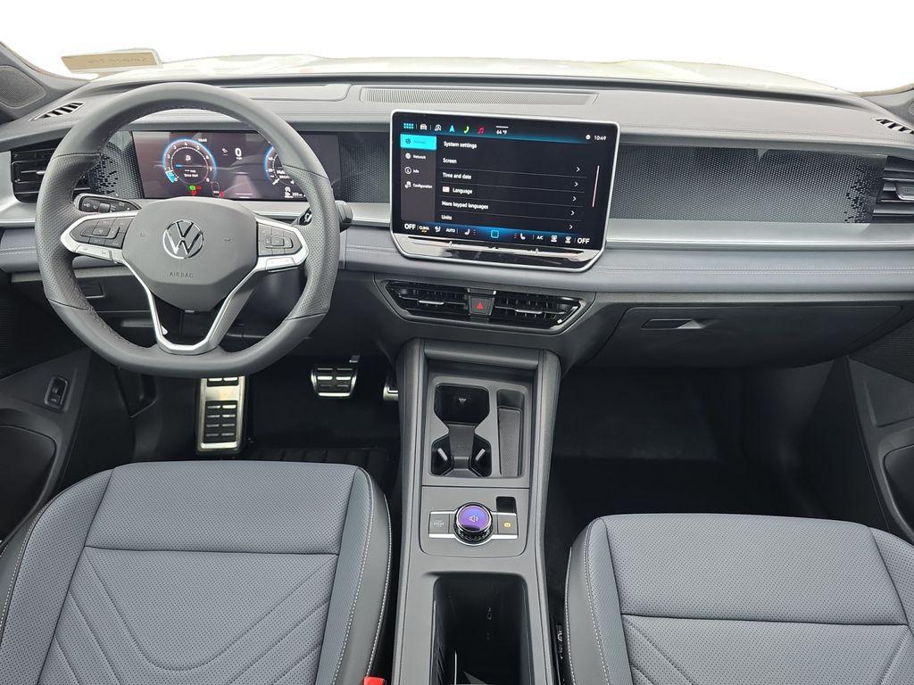 new 2025 Volkswagen Tiguan car, priced at $33,167