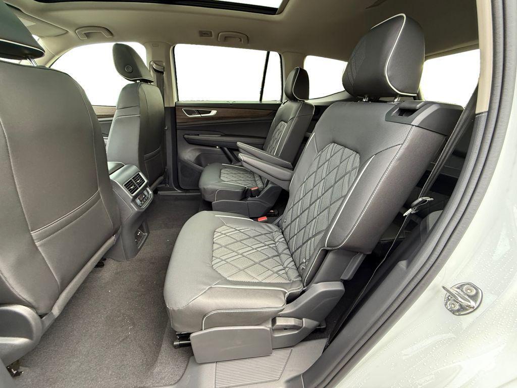 new 2026 Volkswagen Atlas car, priced at $53,124