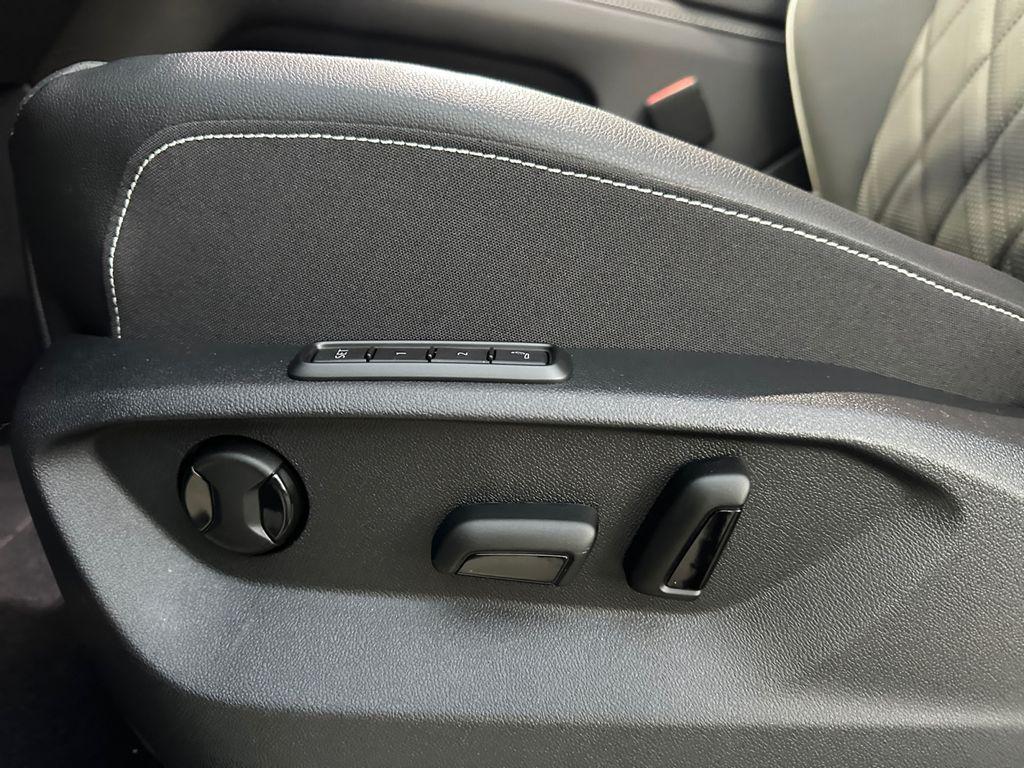 new 2026 Volkswagen Atlas car, priced at $52,433