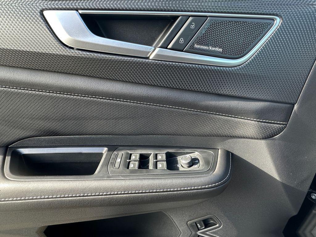 new 2026 Volkswagen Atlas Cross Sport car, priced at $51,519