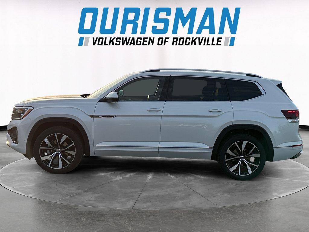 new 2026 Volkswagen Atlas car, priced at $57,453