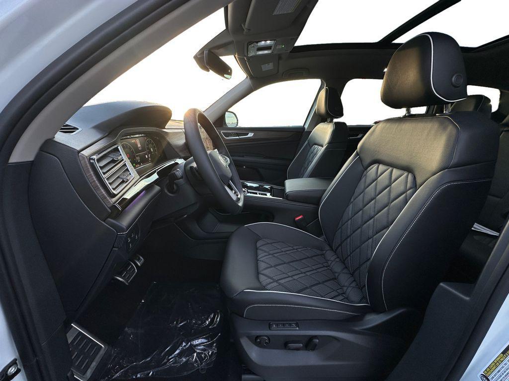 new 2026 Volkswagen Atlas car, priced at $57,453