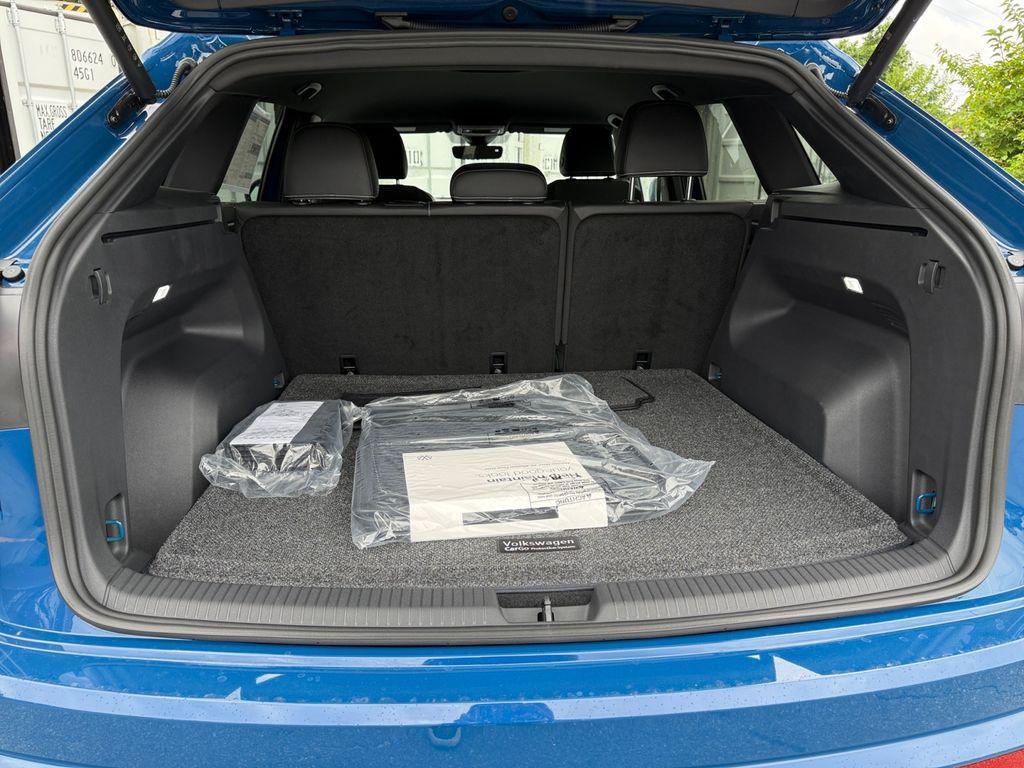 new 2025 Volkswagen Atlas Cross Sport car, priced at $36,942