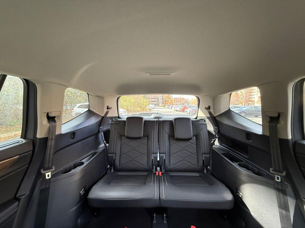 new 2026 Volkswagen Atlas car, priced at $44,423