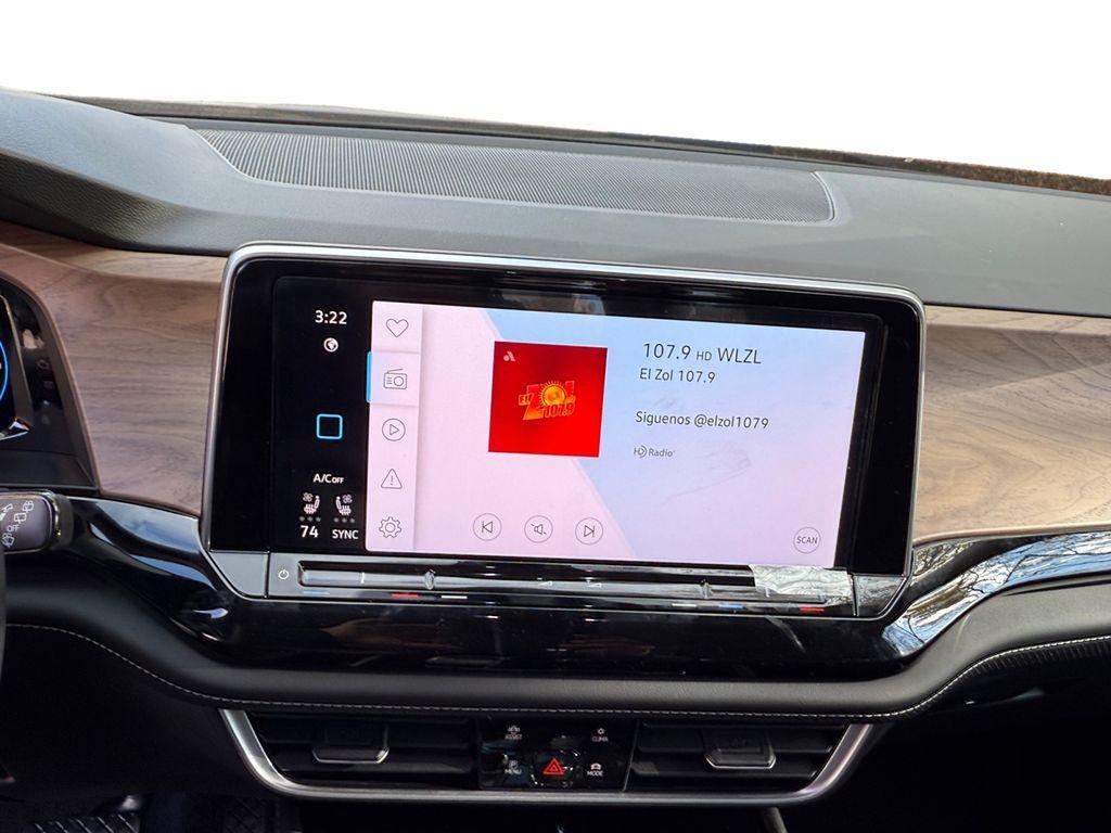 new 2026 Volkswagen Atlas car, priced at $44,423