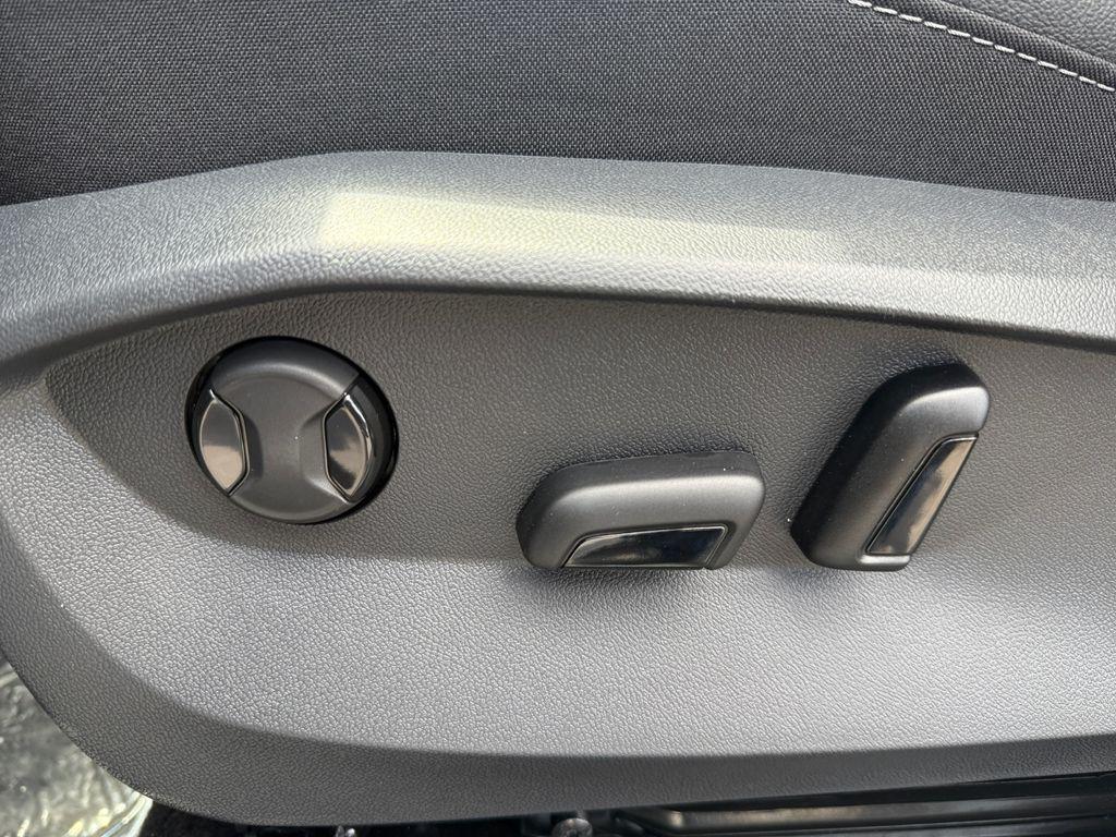new 2026 Volkswagen Taos car