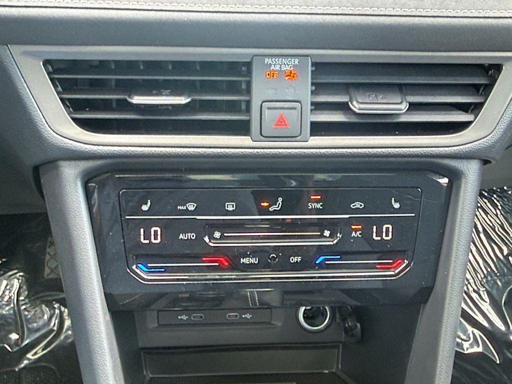 new 2026 Volkswagen Taos car