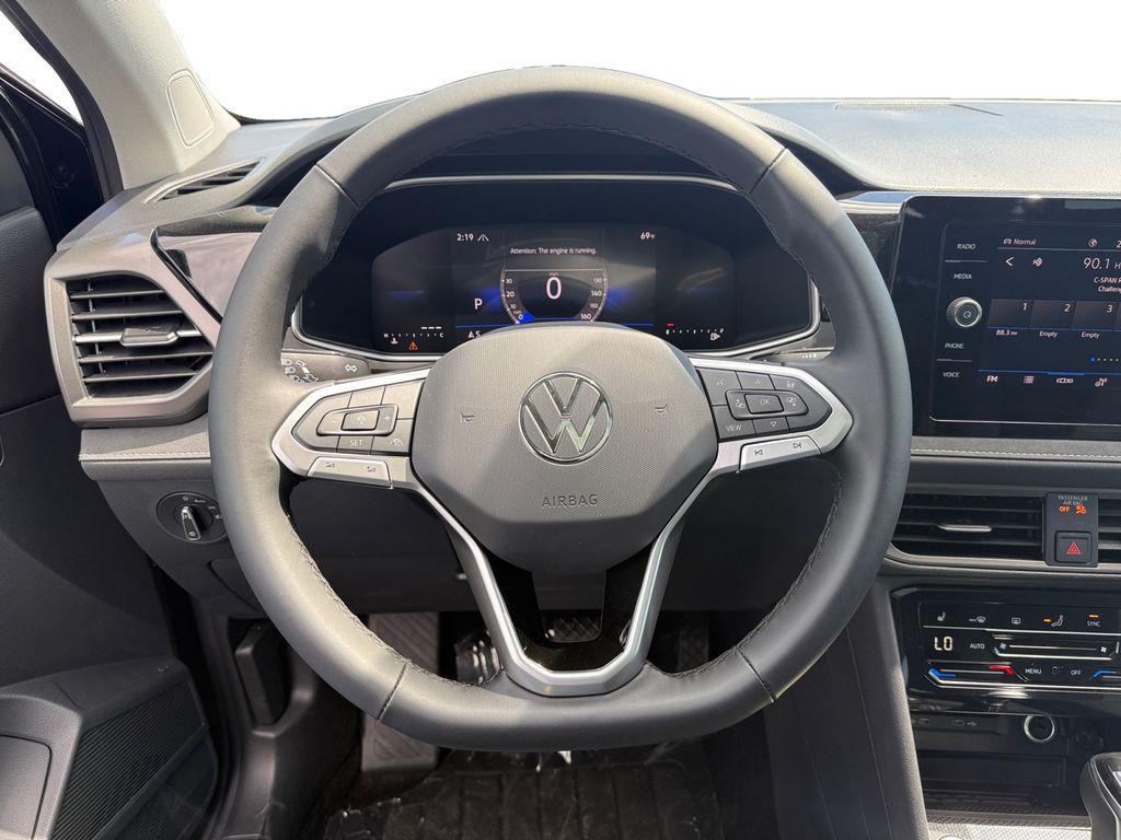 new 2026 Volkswagen Taos car