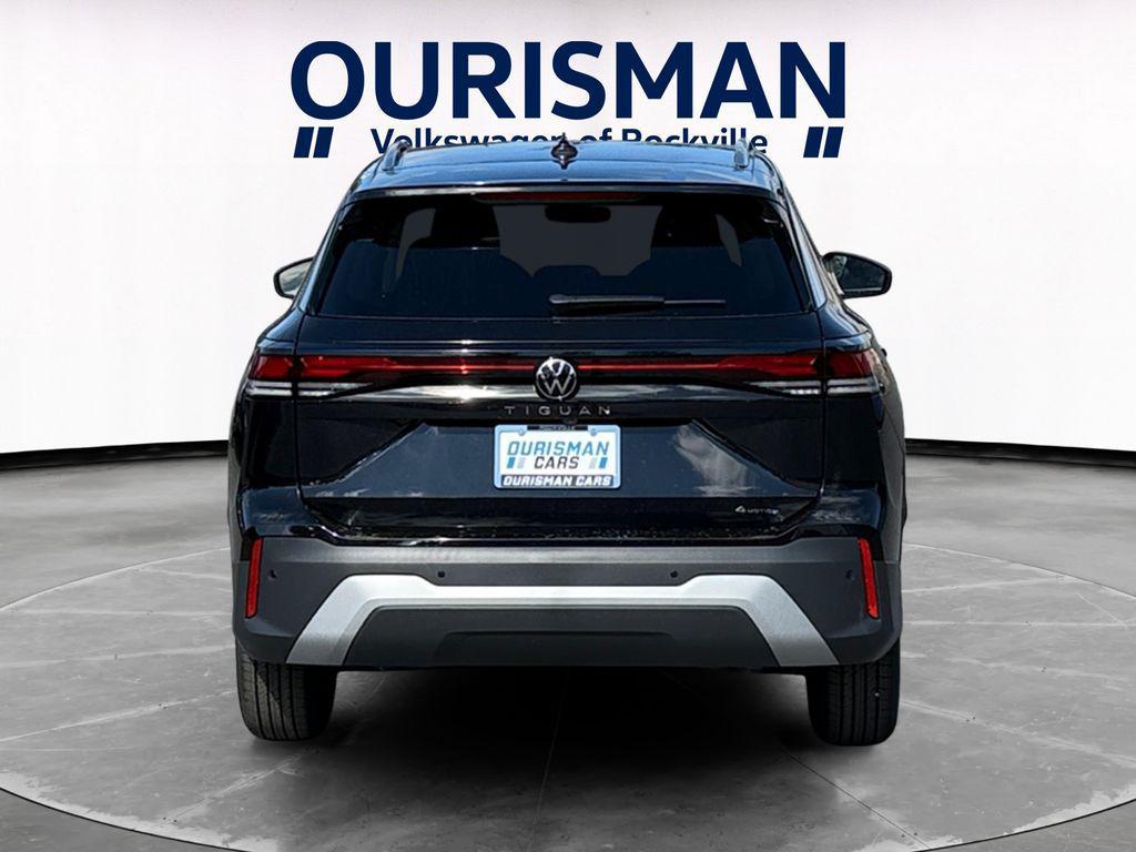 new 2026 Volkswagen Tiguan car, priced at $32,376