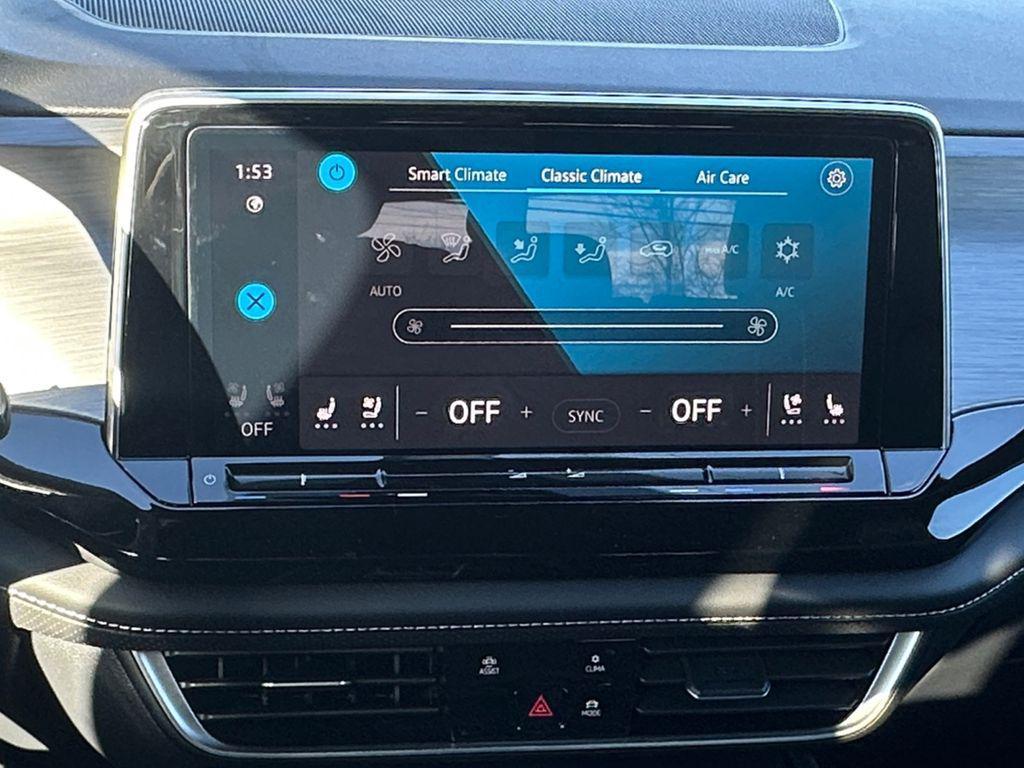 new 2026 Volkswagen Atlas Cross Sport car, priced at $39,876