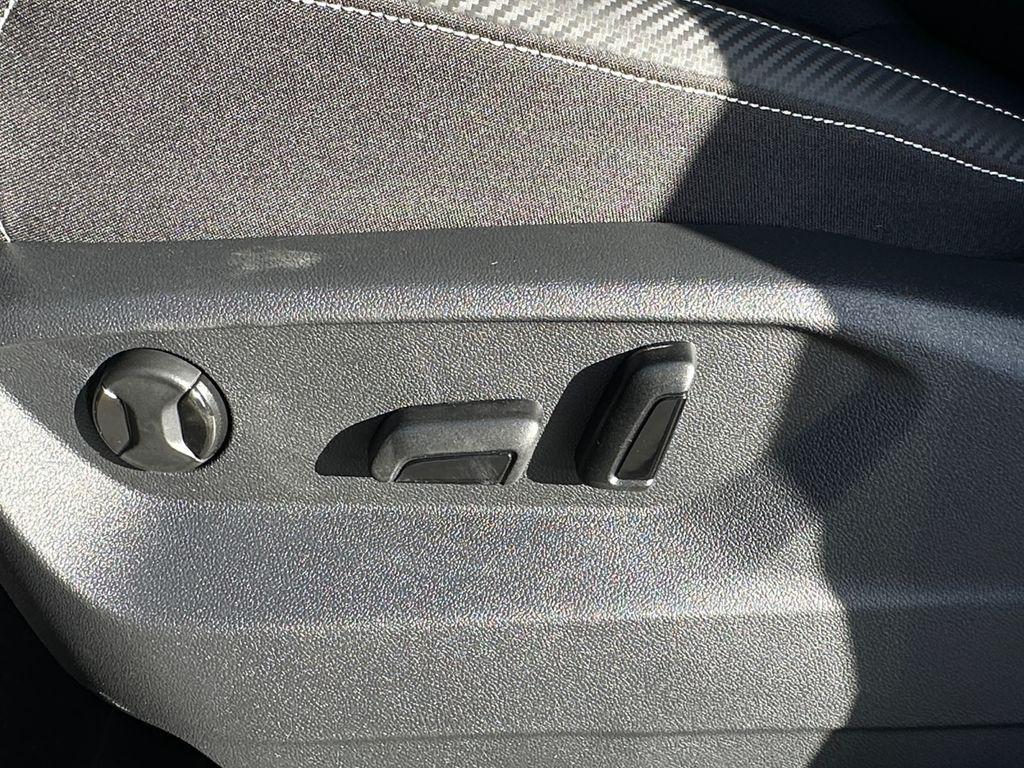 new 2026 Volkswagen Atlas Cross Sport car, priced at $39,876