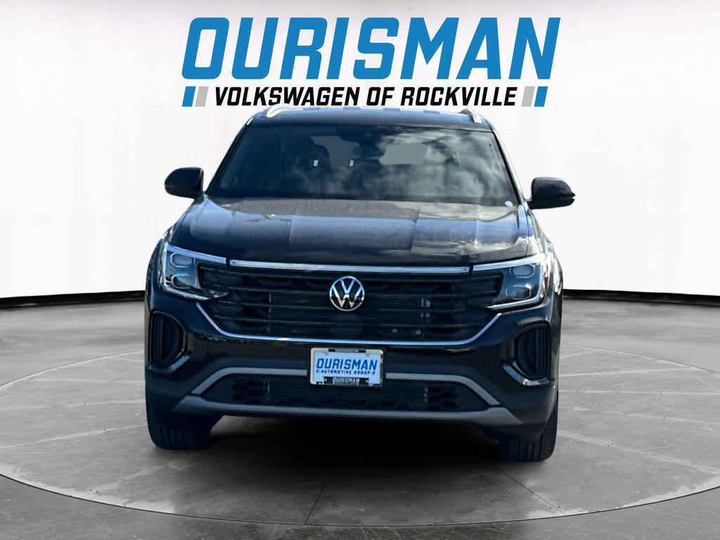 new 2026 Volkswagen Atlas Cross Sport car, priced at $39,876