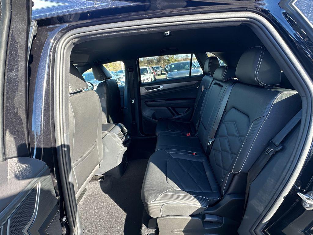 new 2026 Volkswagen Atlas Cross Sport car, priced at $39,876