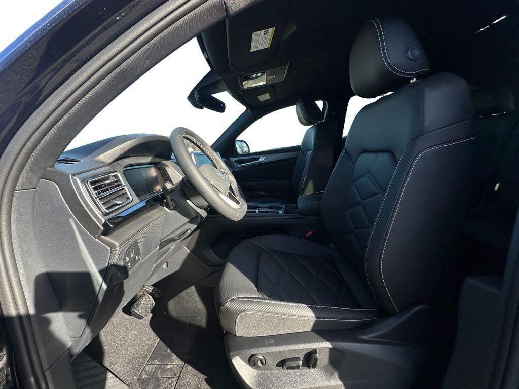 new 2026 Volkswagen Atlas Cross Sport car, priced at $39,876