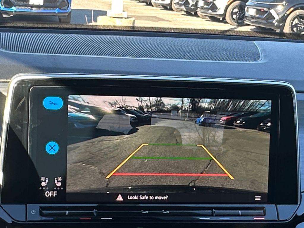 new 2026 Volkswagen Atlas Cross Sport car, priced at $39,876