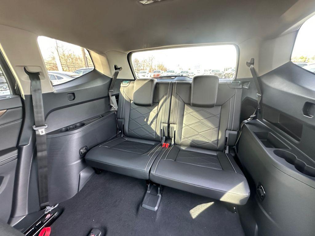 new 2026 Volkswagen Atlas car, priced at $43,665