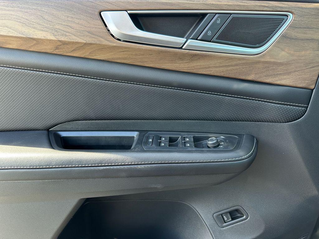 new 2026 Volkswagen Atlas car, priced at $43,579