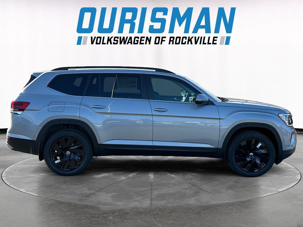 new 2026 Volkswagen Atlas car, priced at $43,579