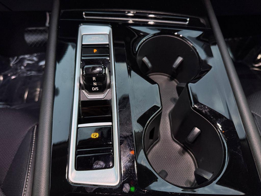 used 2025 Volkswagen Atlas car, priced at $31,000