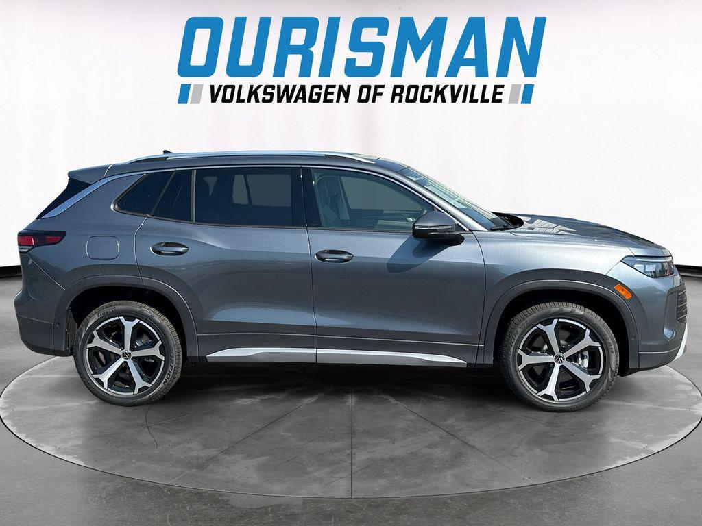 new 2026 Volkswagen Tiguan car, priced at $35,443