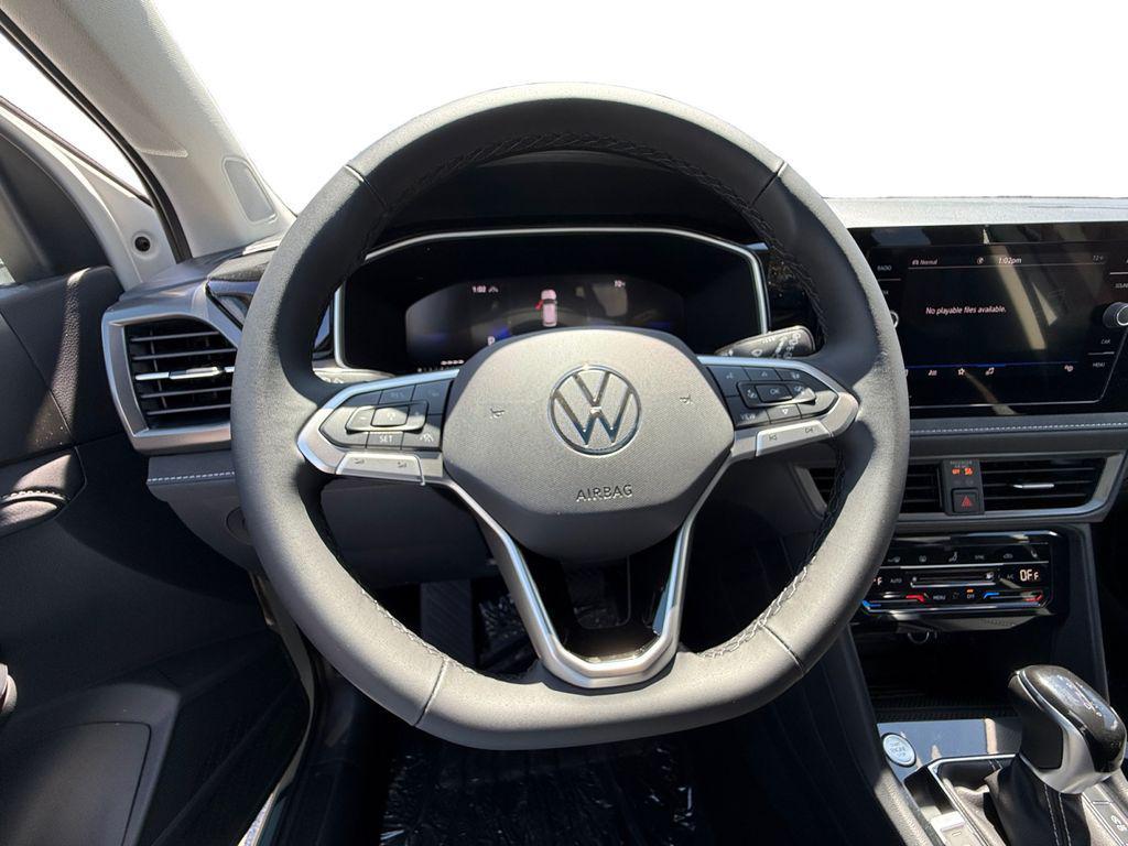 new 2026 Volkswagen Taos car