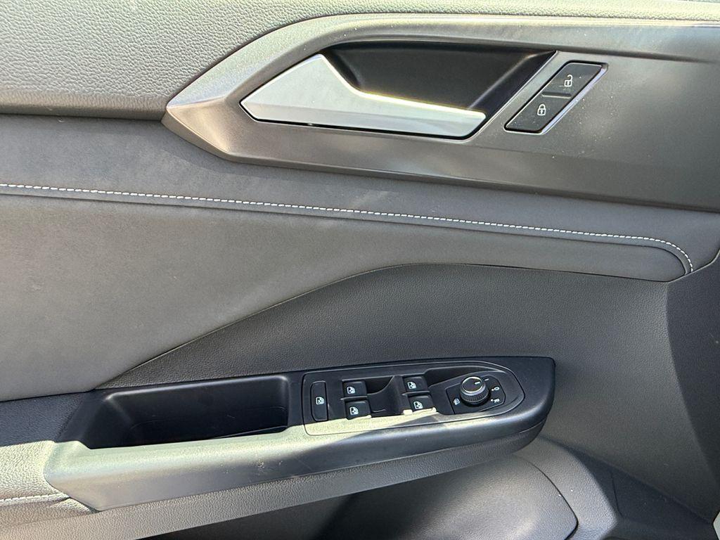 new 2026 Volkswagen Taos car