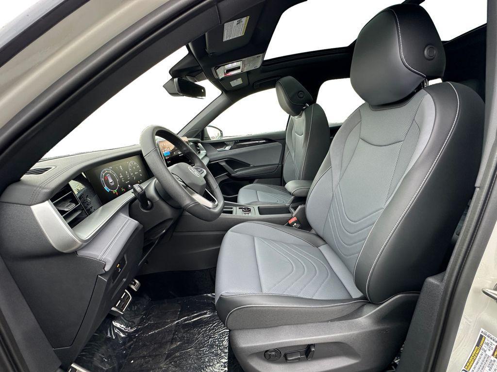 new 2026 Volkswagen Tiguan car, priced at $39,927