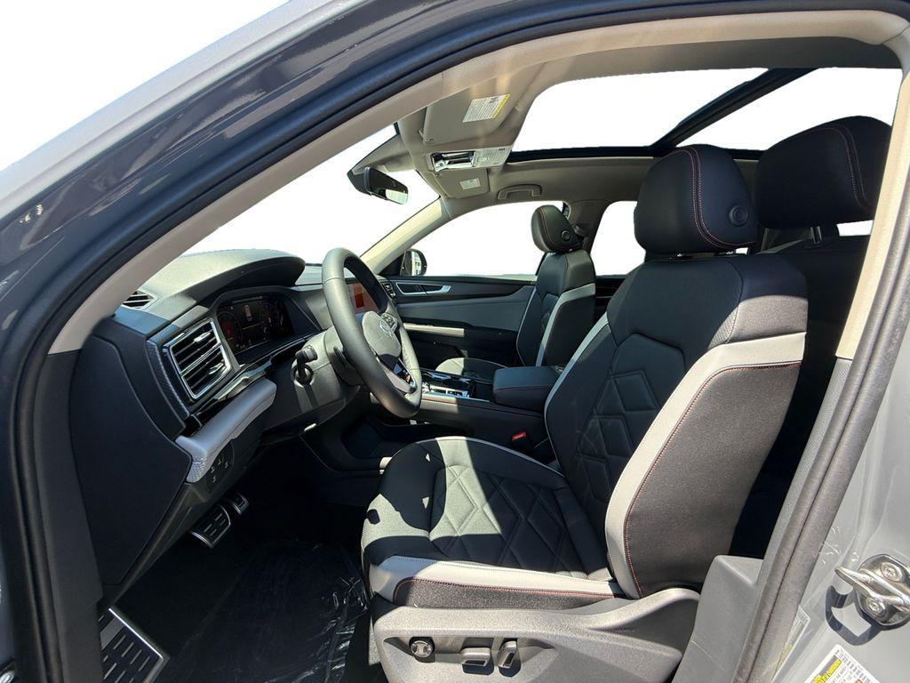 new 2026 Volkswagen Atlas car, priced at $48,878