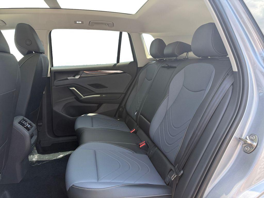 new 2025 Volkswagen Tiguan car, priced at $31,823