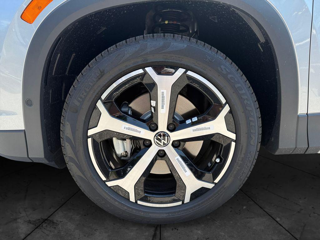 new 2025 Volkswagen Tiguan car, priced at $31,823