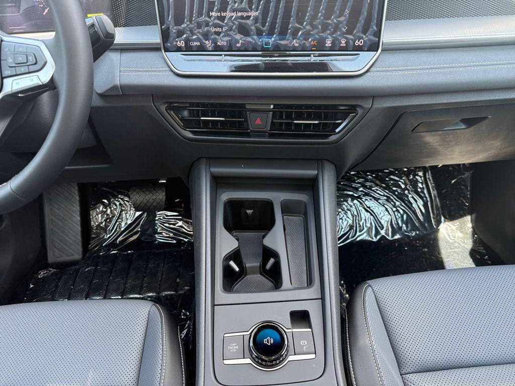 new 2025 Volkswagen Tiguan car, priced at $31,823