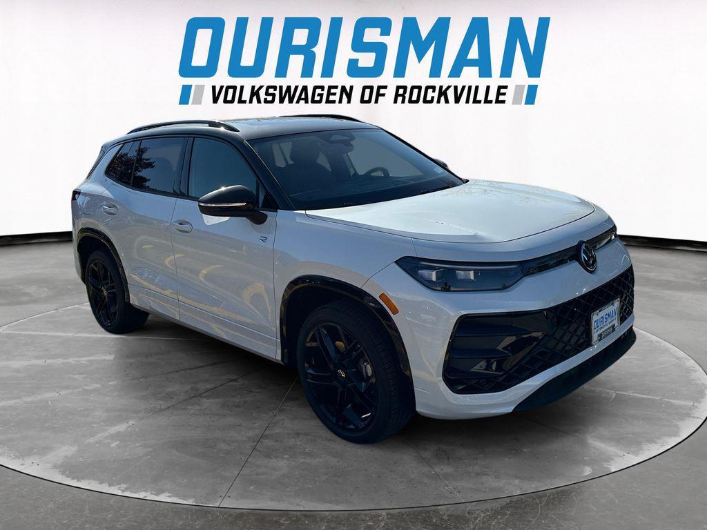 new 2025 Volkswagen Tiguan car, priced at $33,167