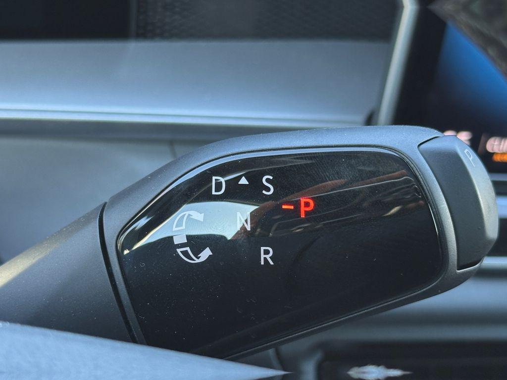 new 2025 Volkswagen Tiguan car, priced at $33,167