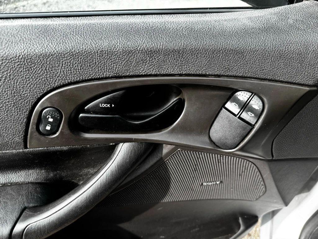 used 2007 Ford Focus car, priced at $2,500