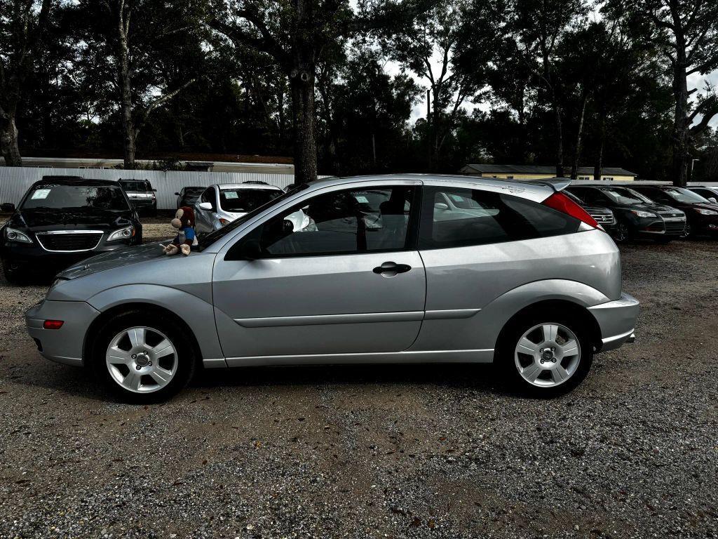 used 2007 Ford Focus car, priced at $2,500
