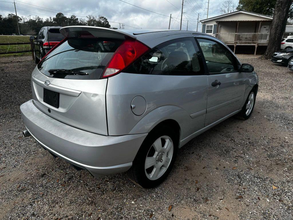 used 2007 Ford Focus car, priced at $2,500
