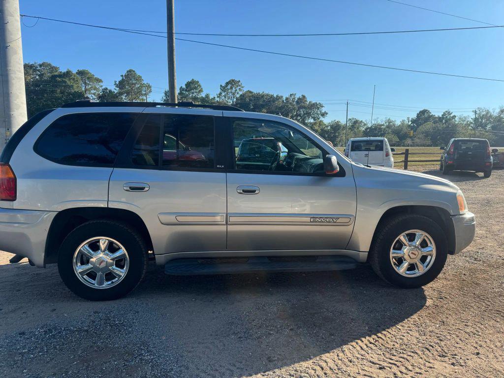 used 2004 GMC Envoy car, priced at $4,940