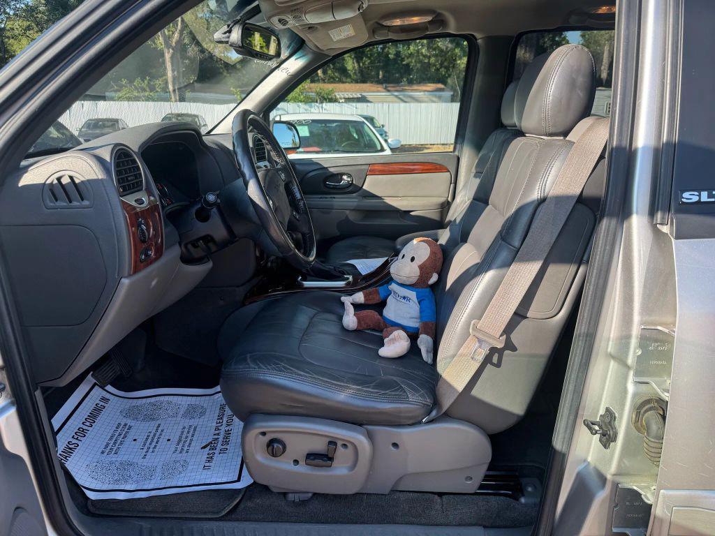 used 2004 GMC Envoy car, priced at $4,940