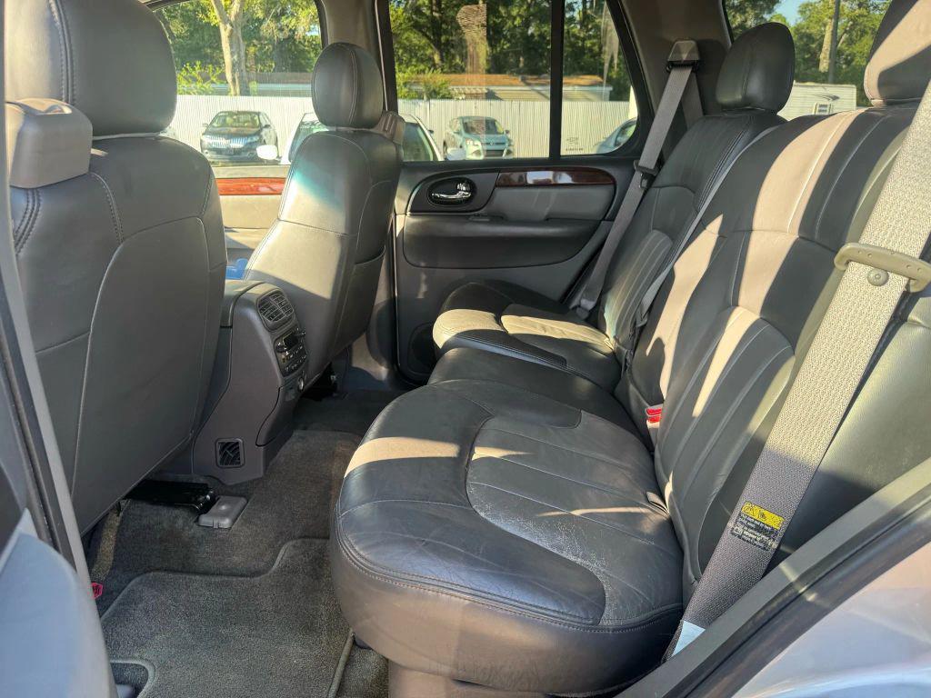 used 2004 GMC Envoy car, priced at $4,940