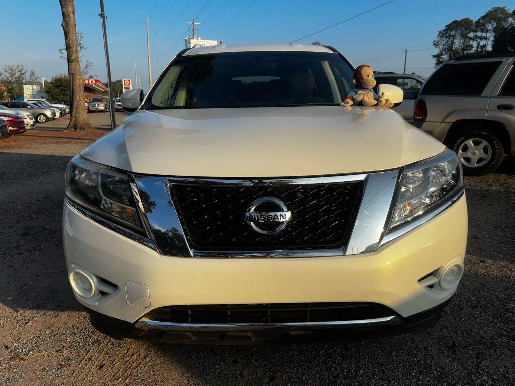 used 2014 Nissan Pathfinder car, priced at $7,900