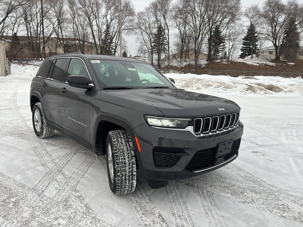 new 2025 Jeep Grand Cherokee car, priced at $44,770