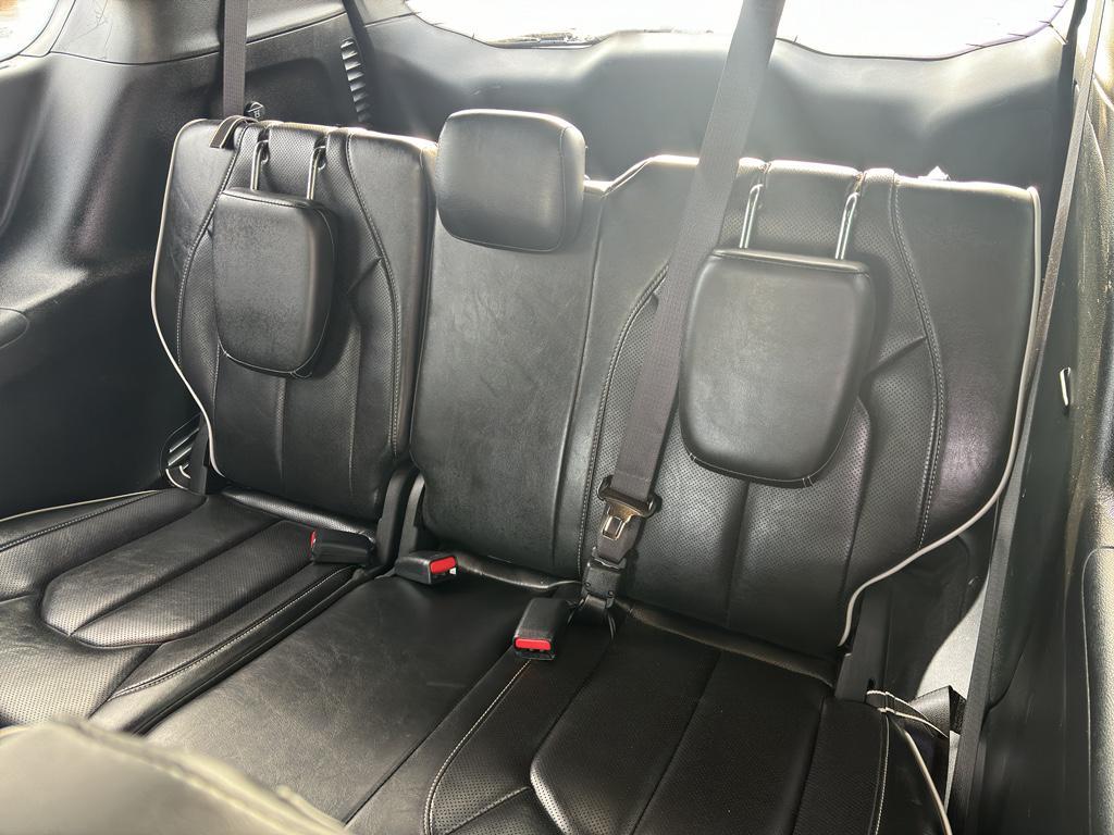 used 2025 Chrysler Pacifica car, priced at $40,094