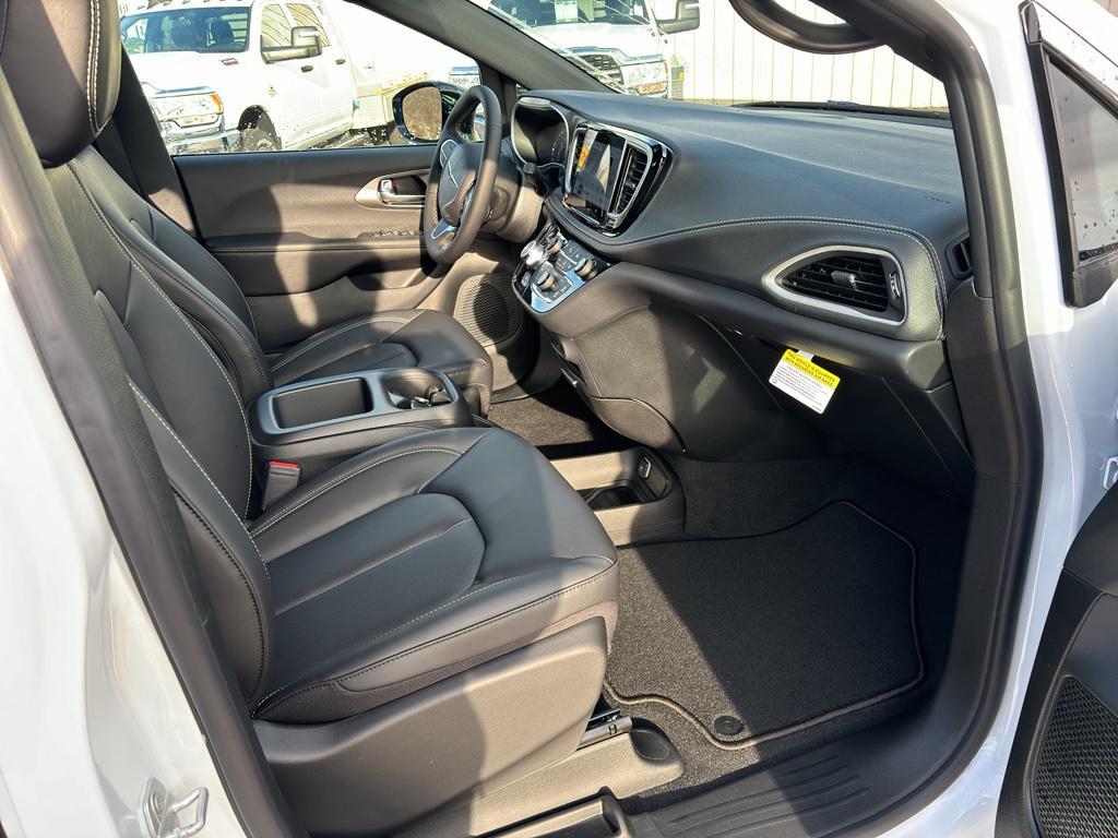 new 2026 Chrysler Pacifica car, priced at $49,510