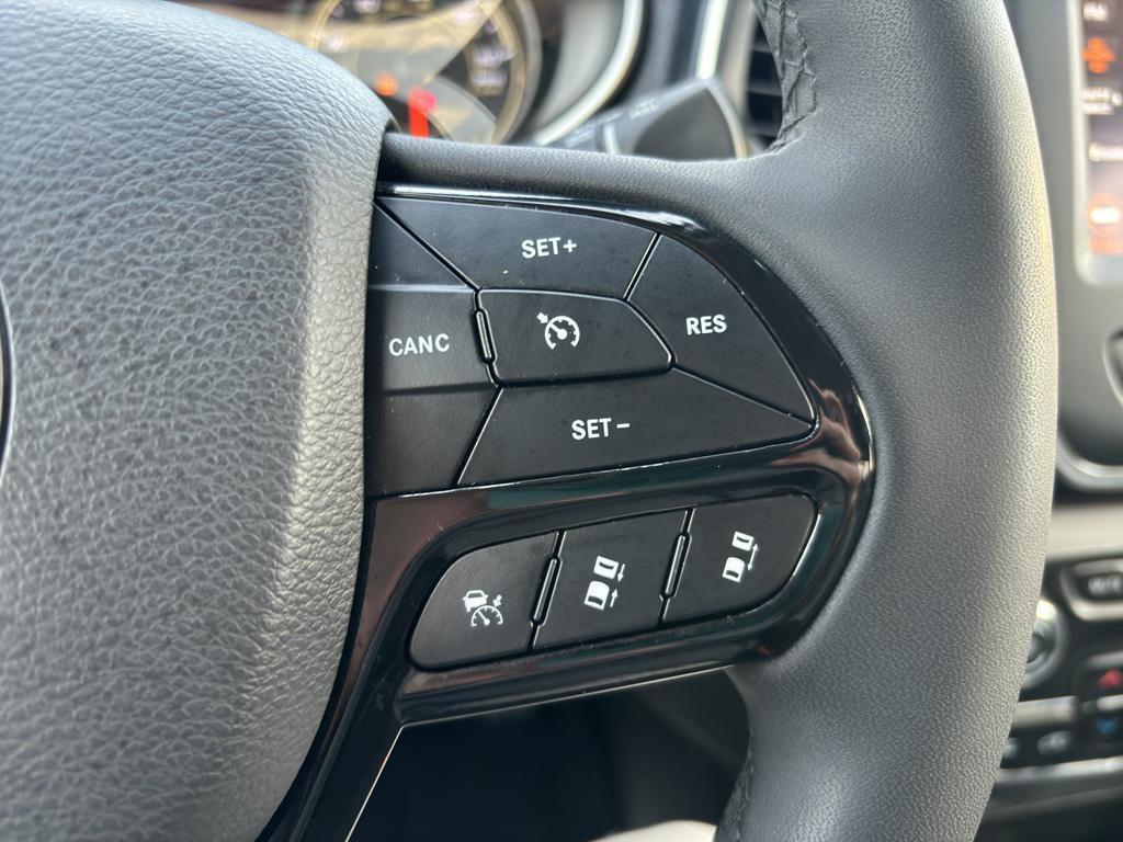 used 2023 Jeep Cherokee car, priced at $24,738