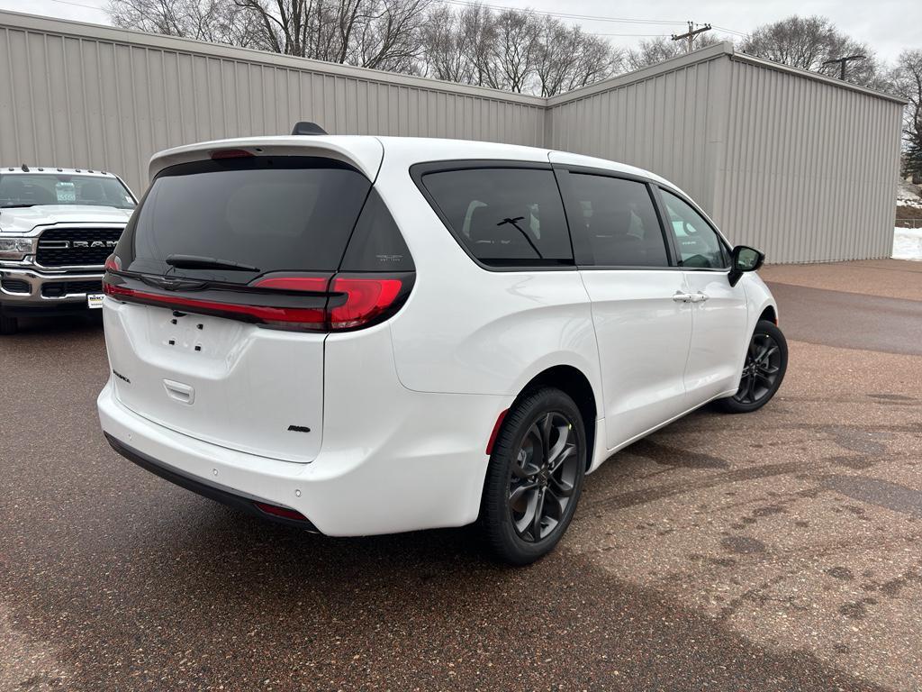 new 2026 Chrysler Pacifica car, priced at $50,785