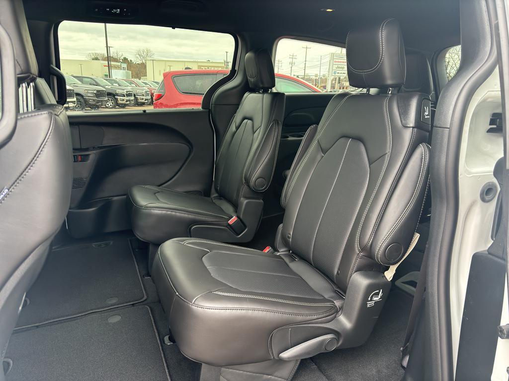 new 2026 Chrysler Pacifica car, priced at $50,785