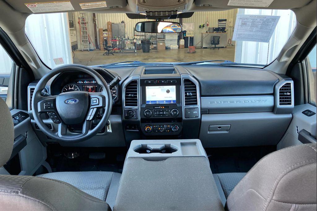 2020 Oxford White Ford F-350