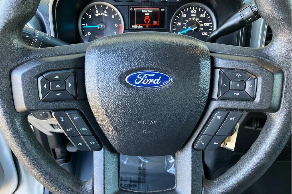 2020 Oxford White Ford F-350